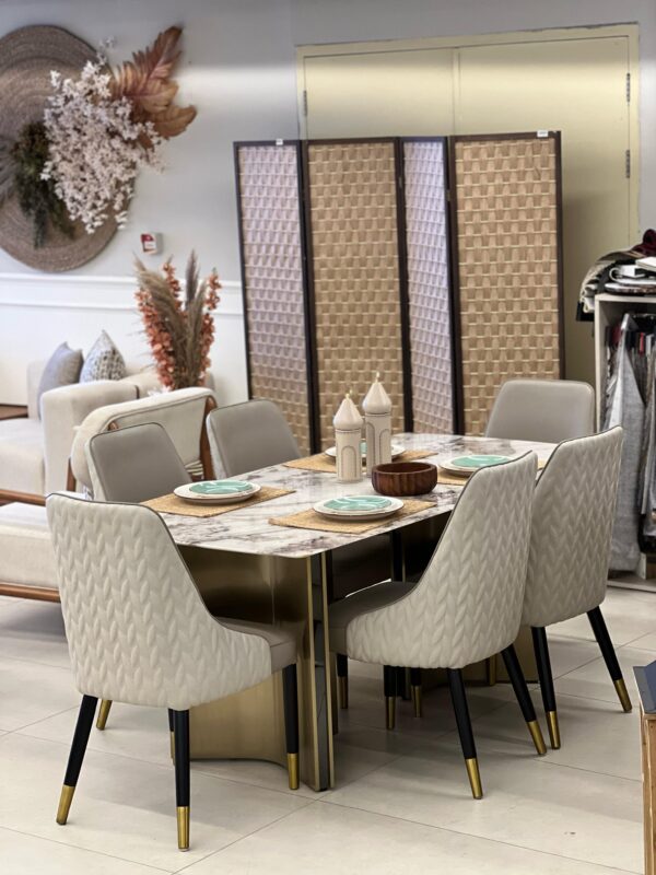 طاولة طعام بـ6 كراسي