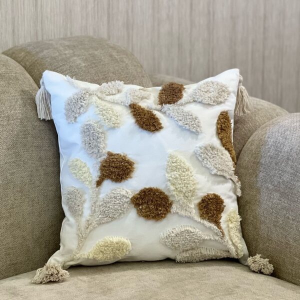 ⁦كوشنز مطرّز – 45×45 سم⁩ - الصورة ⁦7⁩